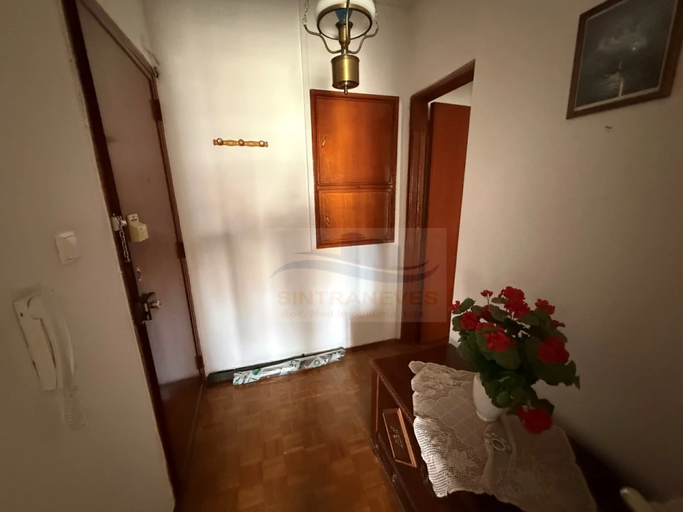 Apartamento T2 para Venda em Águas Livres Foto 3