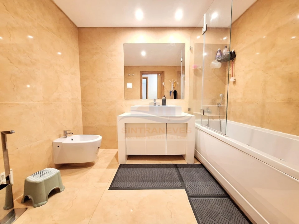 Apartamento T2 para Venda em Venteira Foto 13