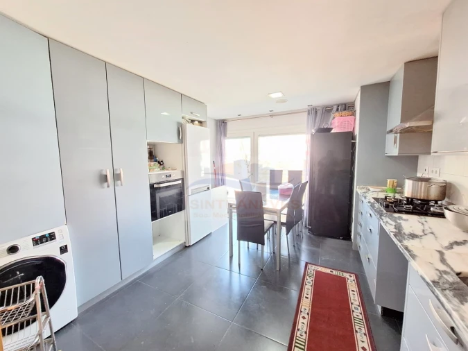 Apartamento T2 para Venda em Venteira Foto 4