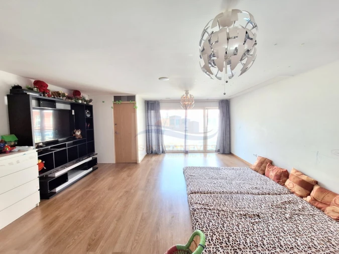 Apartamento T2 para Venda em Venteira Foto 6