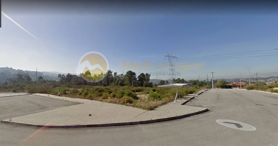 Terreno para Venda em Monsul Foto 3