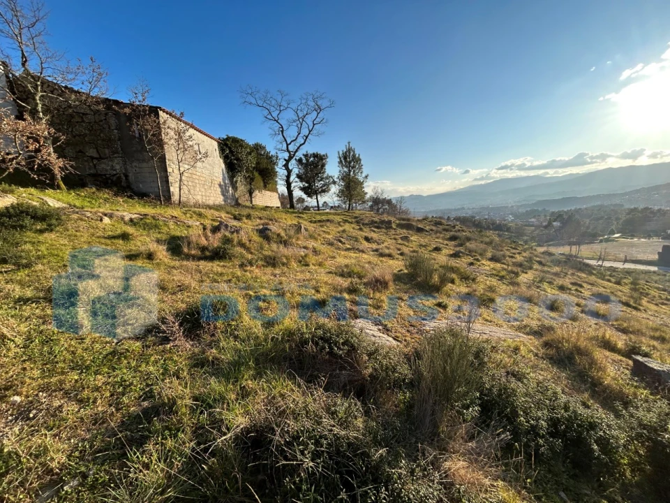 Terreno para Venda em Adoufe e Vilarinho de Samardã Foto 5