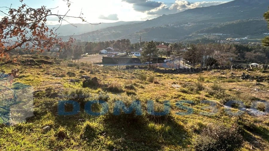 Terreno para Venda em Adoufe e Vilarinho de Samardã