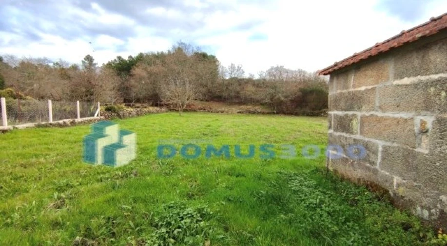 Terreno para Venda em Constantim e Vale de Nogueiras Foto 3