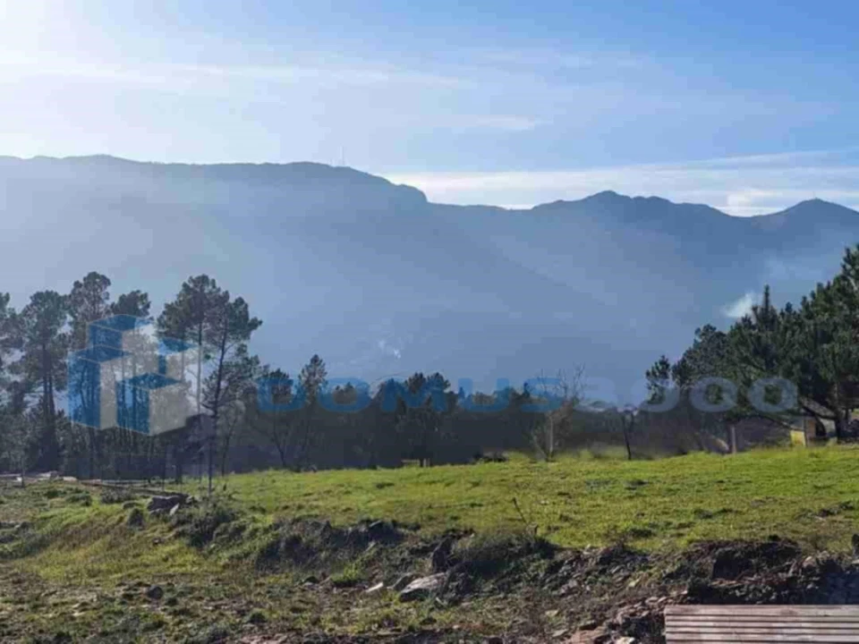 Terreno para Venda em Torgueda Foto 2