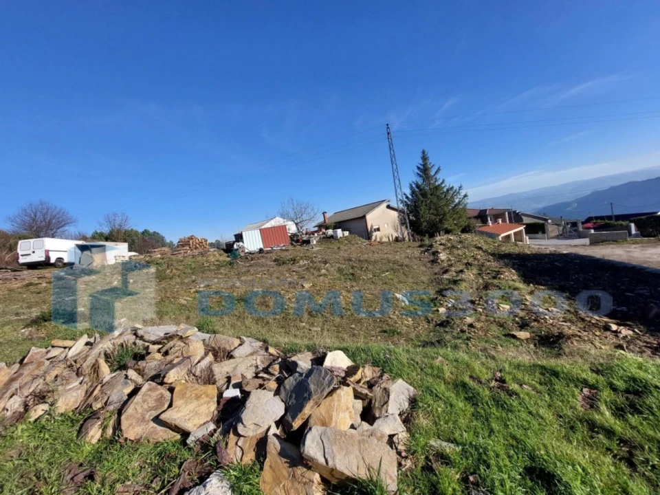 Terreno para Venda em Torgueda Foto 5