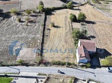 Terreno para Venda em Mouçós e Lamares