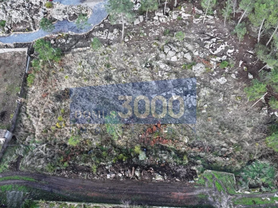Terreno para Venda em Mouçós e Lamares Foto 3