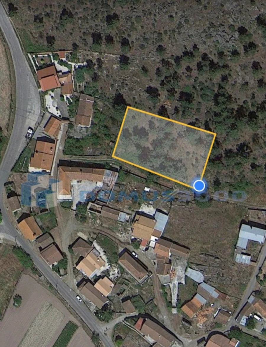 Terreno para Venda em Mouçós e Lamares Foto 2