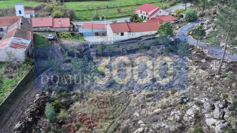 Terreno para Venda em Mouçós e Lamares