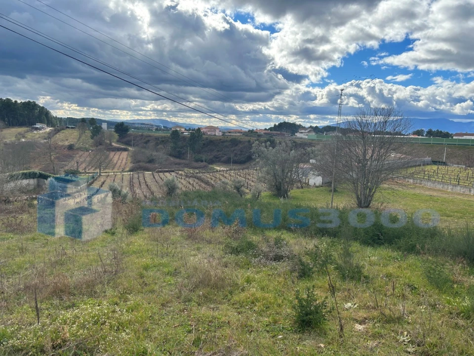 Terreno para Venda em Constantim e Vale de Nogueiras Foto 4