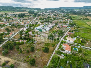 Terreno para Venda em Azeitão (São Lourenço e São Simão)