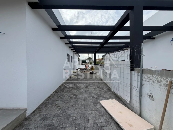 Moradia T3 para Venda em Fernao Ferro Foto 6