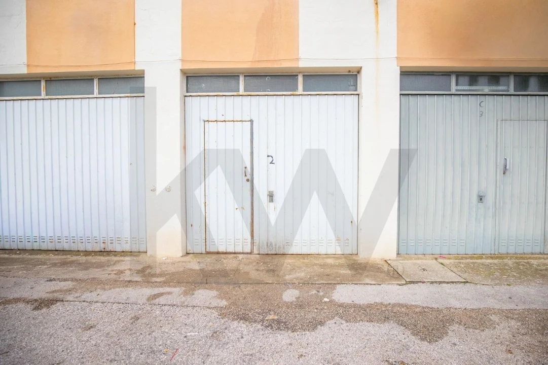 Garagem para Venda em Vila Franca de Xira Foto 4