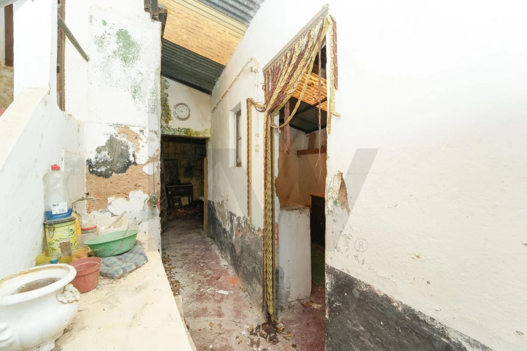 Moradia T3 para Venda em Arrifana Foto 36