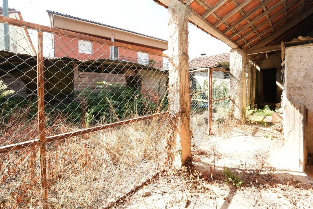 Moradia T3 para Venda em Arrifana Foto 24