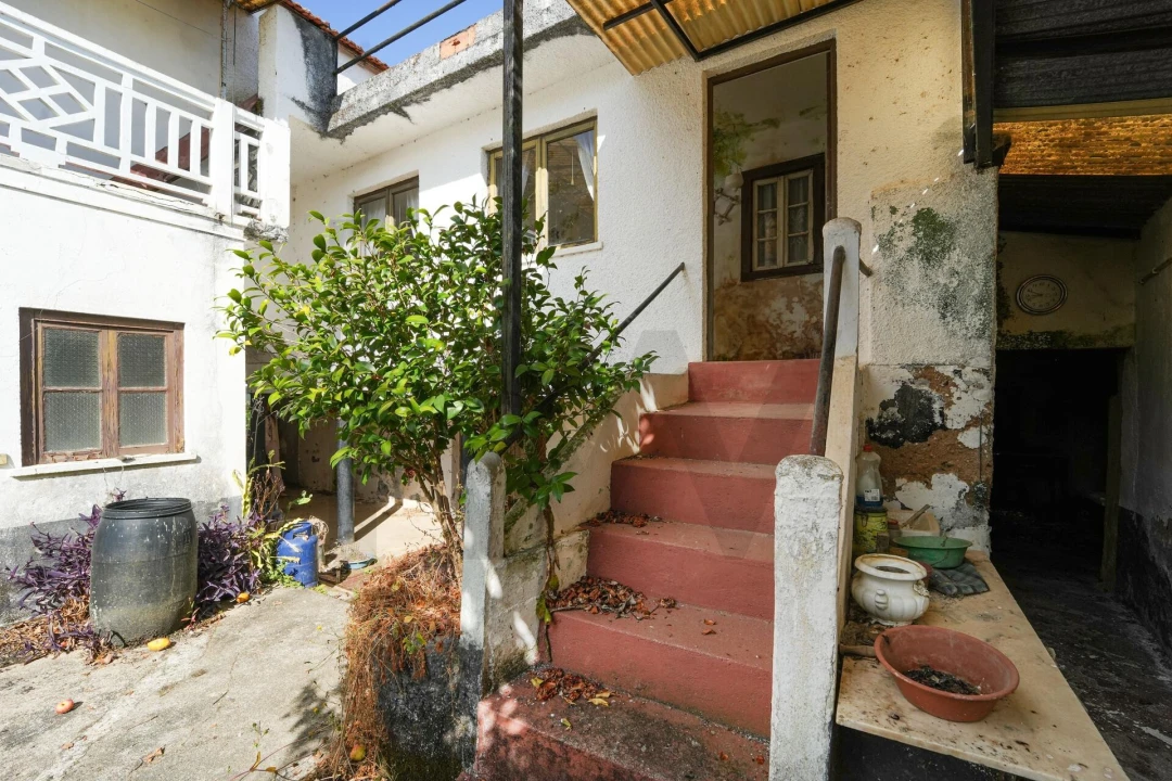 Moradia T3 para Venda em Arrifana Foto 8