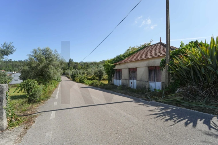 Moradia T3 para Venda em Arrifana Foto 37