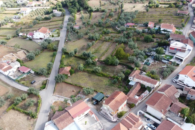 Moradia T3 para Venda em Arrifana Foto 46