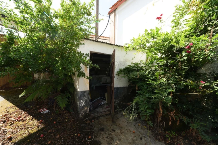 Moradia T3 para Venda em Arrifana Foto 29