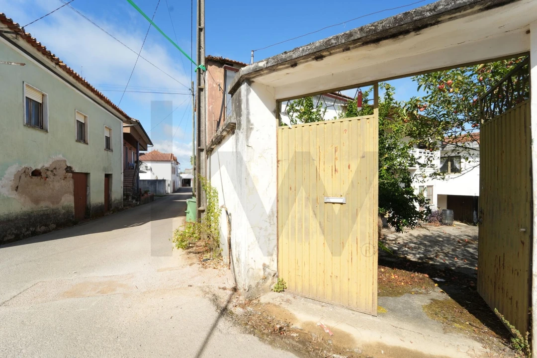 Moradia T3 para Venda em Arrifana Foto 5