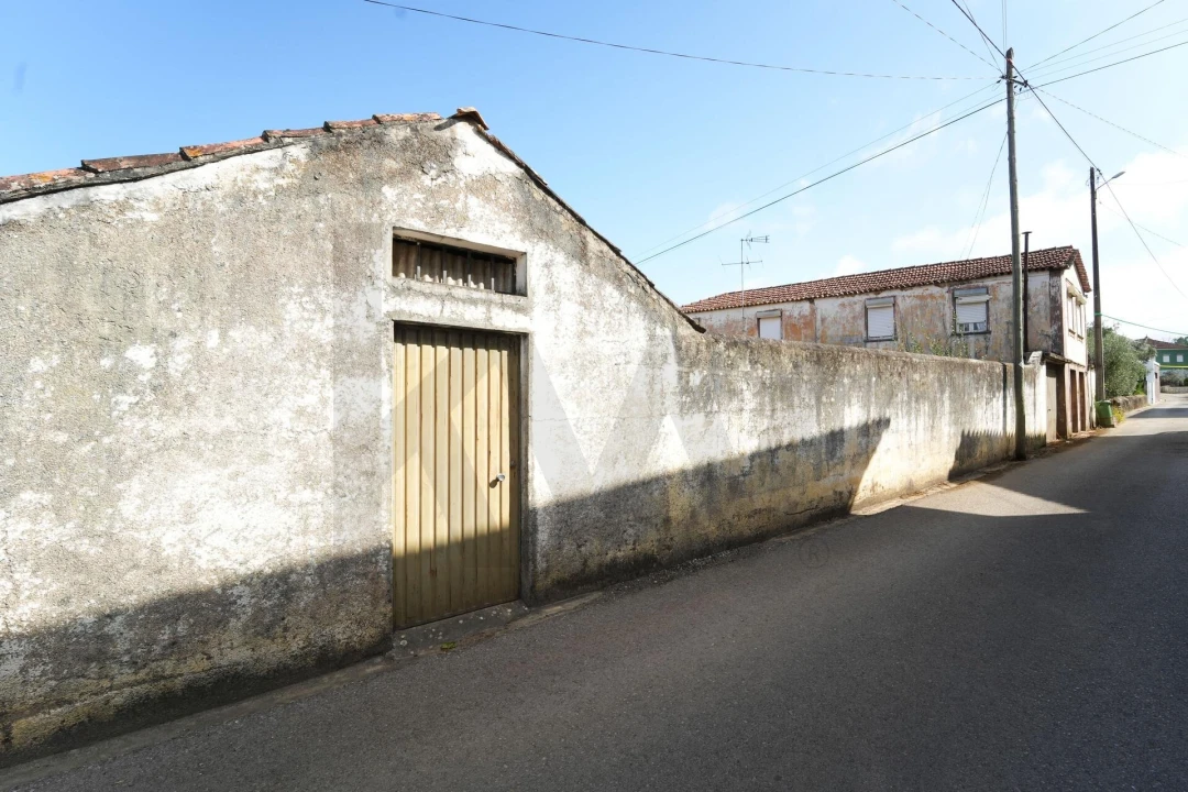 Moradia T3 para Venda em Arrifana Foto 2