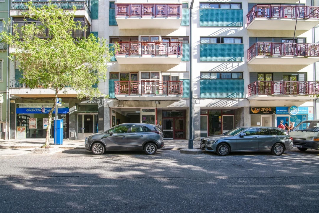 Loja para Arrendamento em Avenidas Novas Foto 2