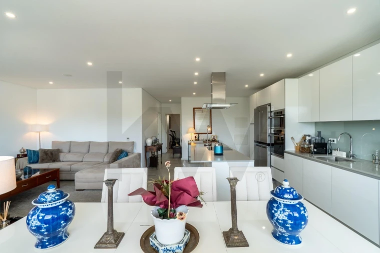 Apartamento T2 para Venda em Faro (Sé e São Pedro) Foto 17