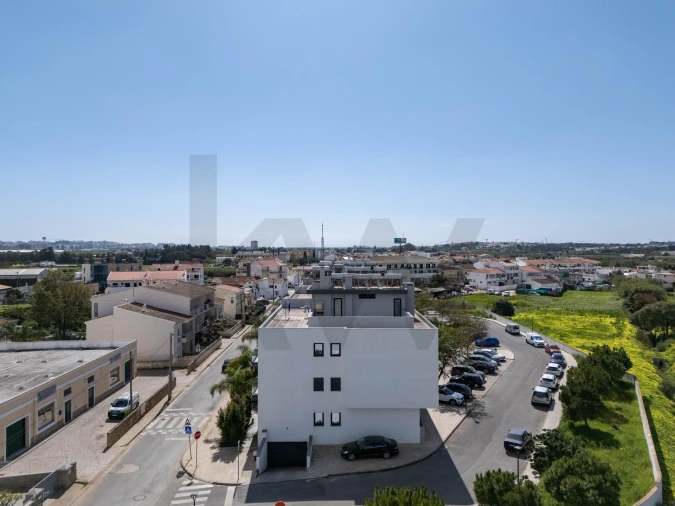 Apartamento T2 para Venda em Faro (Sé e São Pedro) Foto 3