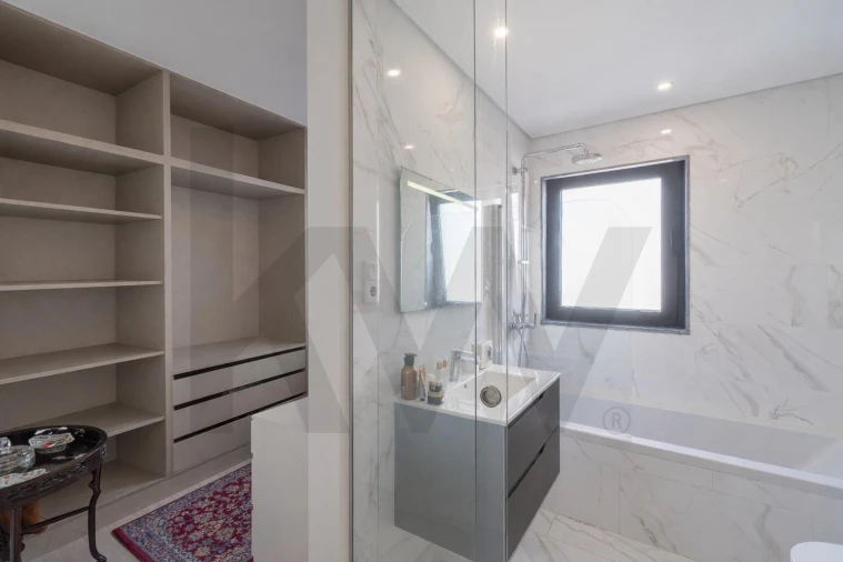 Apartamento T2 para Venda em Faro (Sé e São Pedro) Foto 25