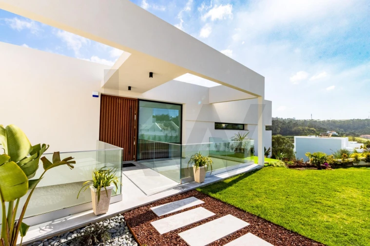 Moradia T4 para Venda em Santo Isidoro Foto 4