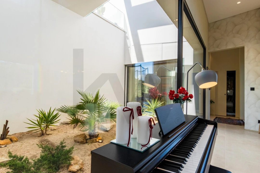 Moradia T4 para Venda em Santo Isidoro Foto 23