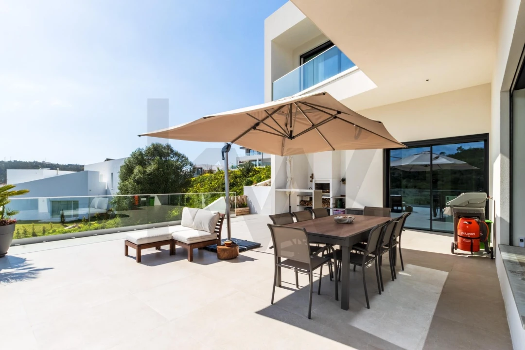 Moradia T4 para Venda em Santo Isidoro Foto 14