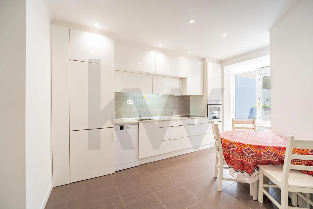 Apartamento T3 para Venda em Arroios Foto 3