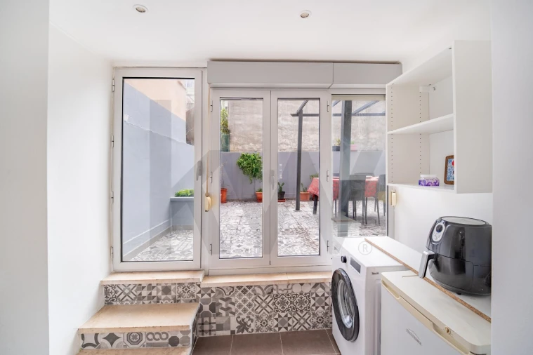 Apartamento T3 para Venda em Arroios Foto 2