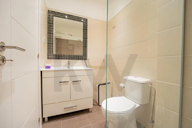 Apartamento T3 para Venda em Arroios Foto 13