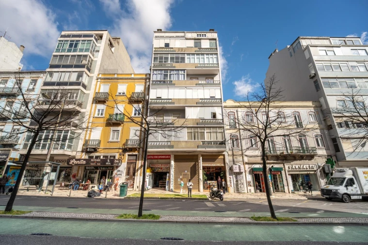 Apartamento T3 para Venda em Arroios Foto 23