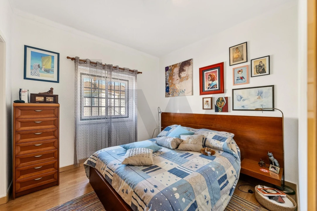 Moradia T4 para Venda em Campolide Foto 15