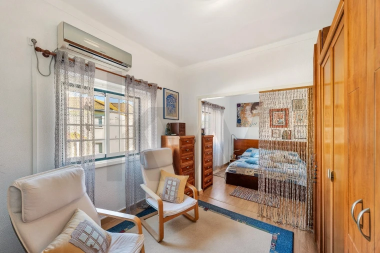 Moradia T4 para Venda em Campolide Foto 20