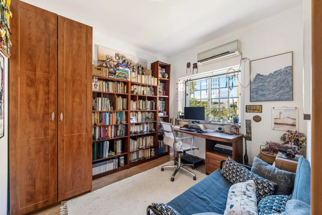 Moradia T4 para Venda em Campolide Foto 21