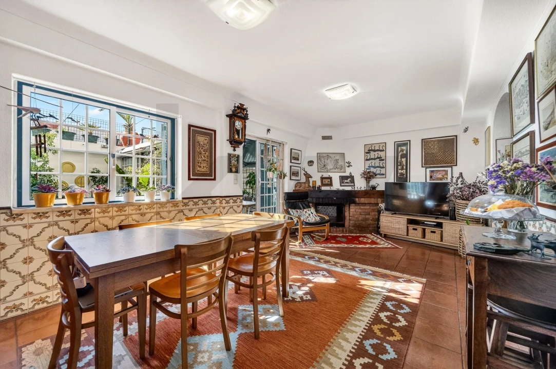 Moradia T4 para Venda em Campolide Foto 7