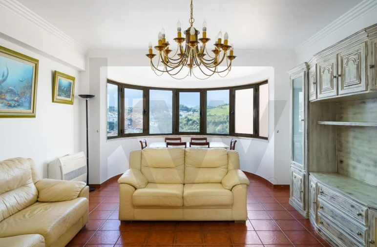 Apartamento T3 para Arrendamento em Alenquer (Santo Estêvão e Triana) Foto 1