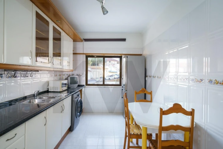 Apartamento T3 para Arrendamento em Alenquer (Santo Estêvão e Triana) Foto 5