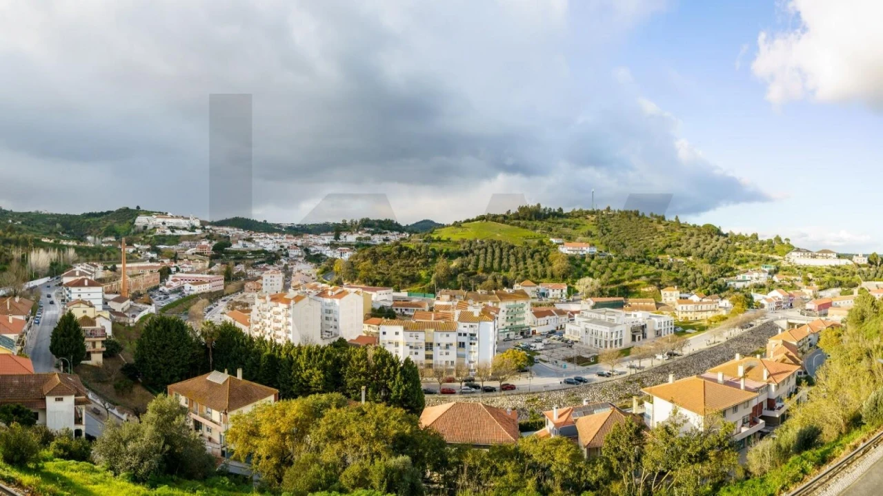 Apartamento T3 para Arrendamento em Alenquer (Santo Estêvão e Triana) Foto 4