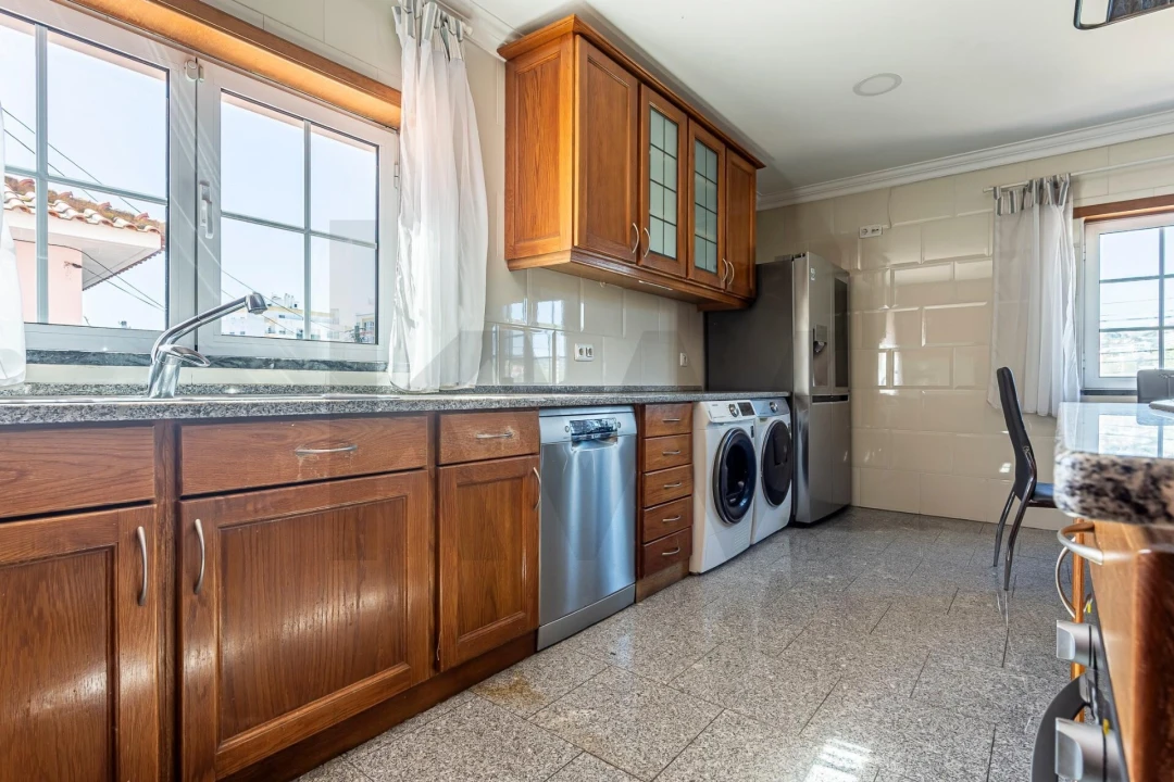 Apartamento T5 para Venda em União das Freguesias de Setúbal Foto 38