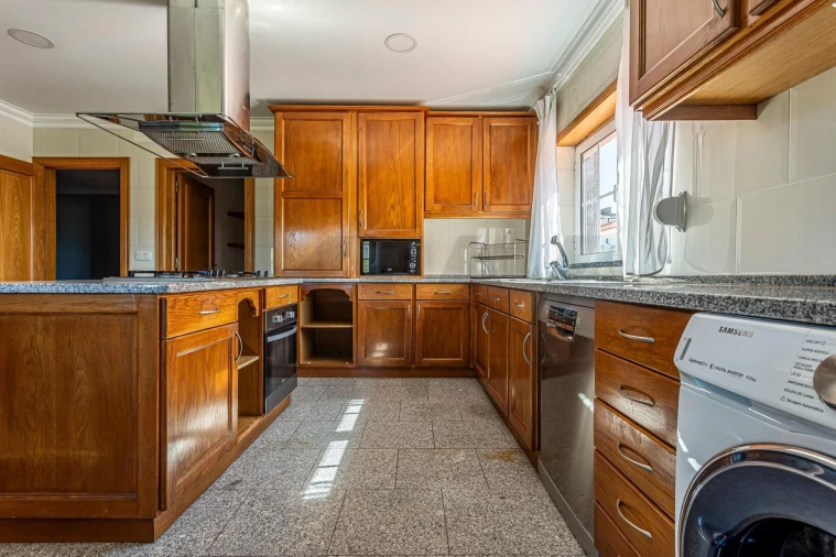 Apartamento T5 para Venda em União das Freguesias de Setúbal Foto 36