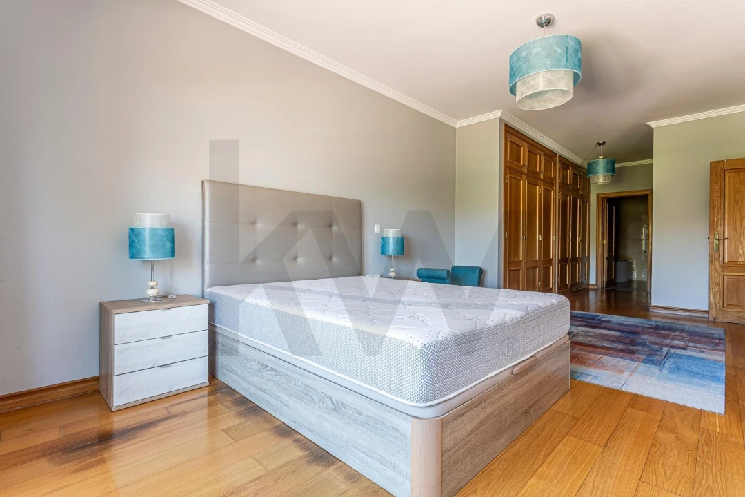 Apartamento T5 para Venda em União das Freguesias de Setúbal Foto 4