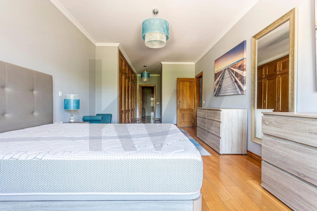 Apartamento T5 para Venda em União das Freguesias de Setúbal Foto 3