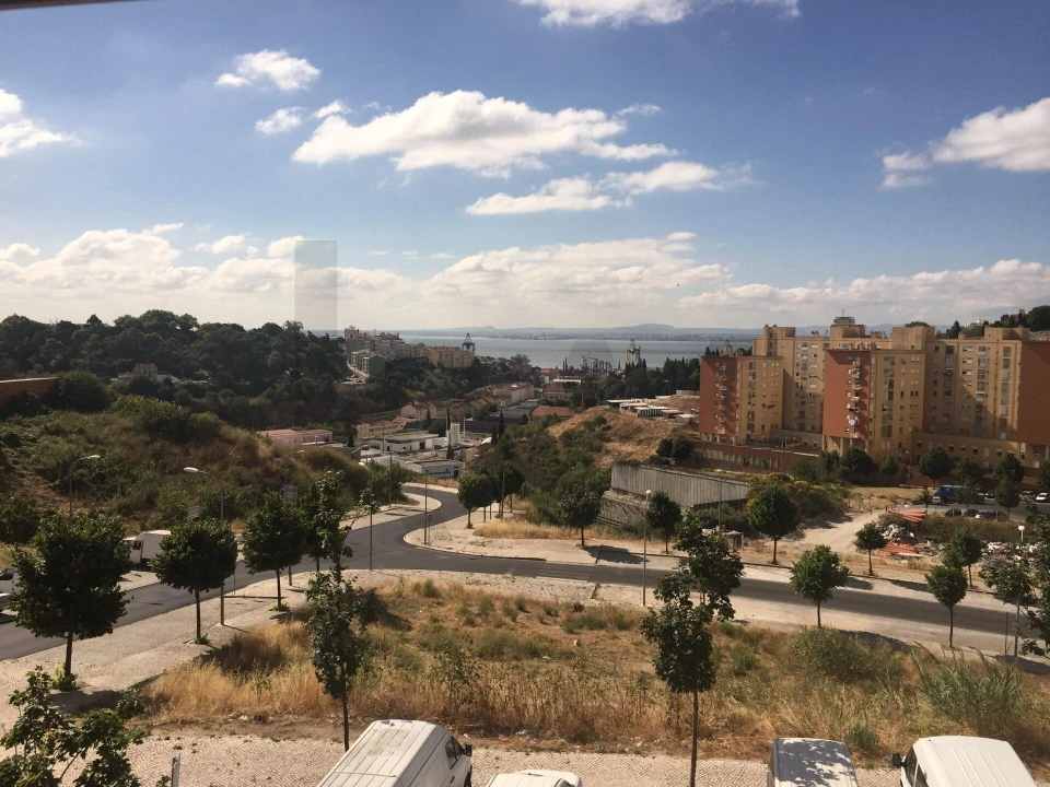 Apartamento T2 para Arrendamento em Beato Foto 17