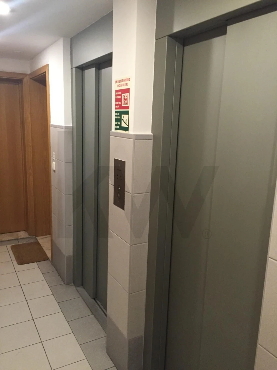 Apartamento T2 para Arrendamento em Beato Foto 19